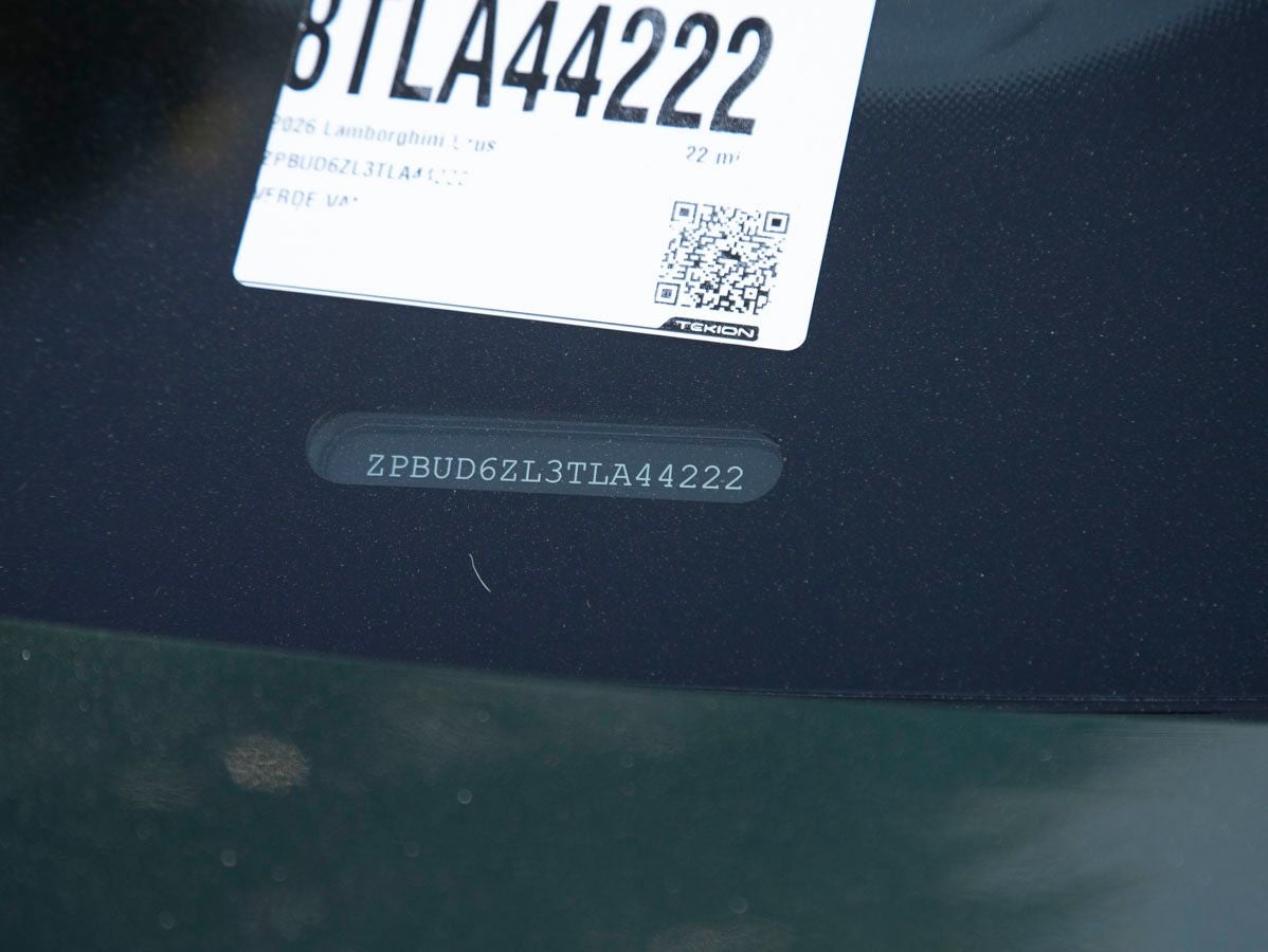 2026 Lamborghini Urus SE