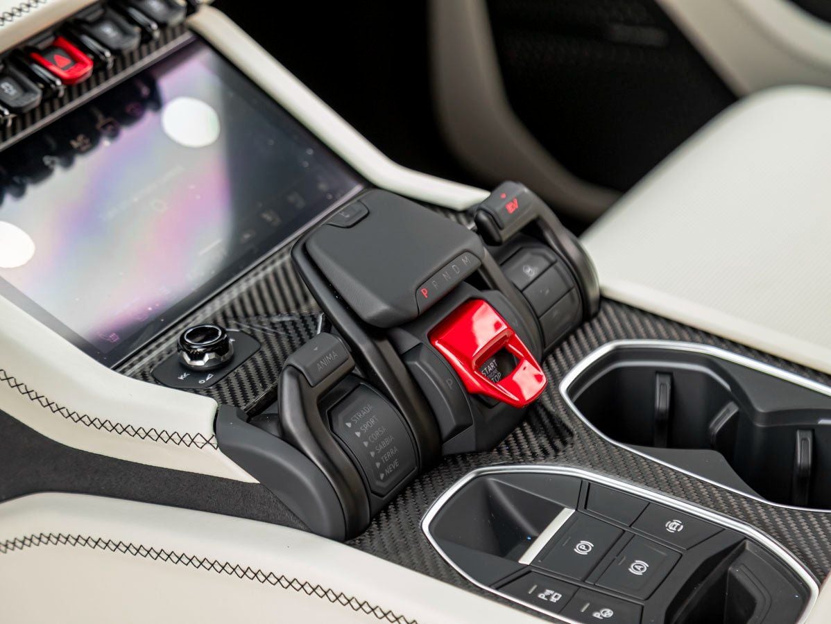 2025 Lamborghini Urus SE