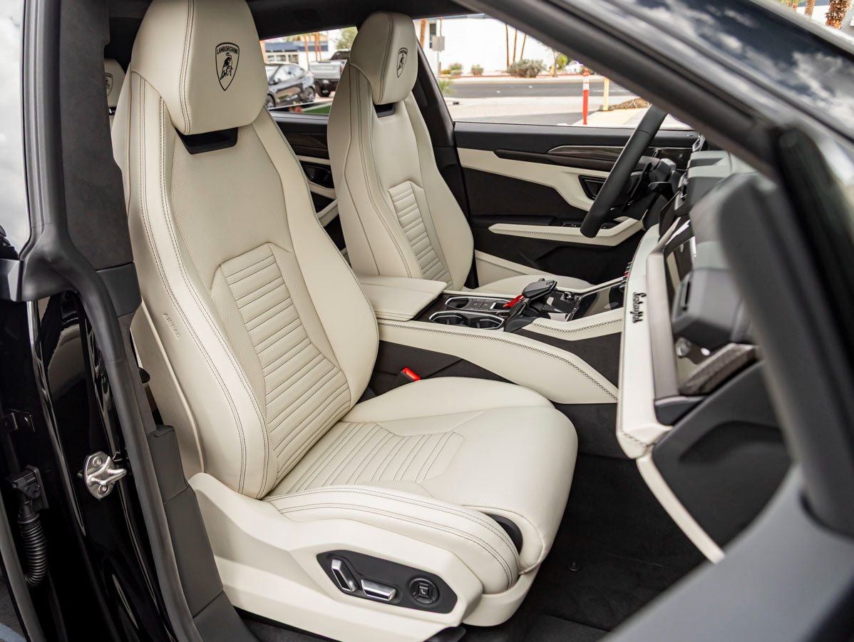 2025 Lamborghini Urus SE