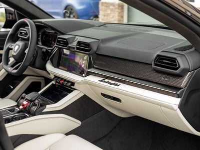 2025 Lamborghini Urus SE