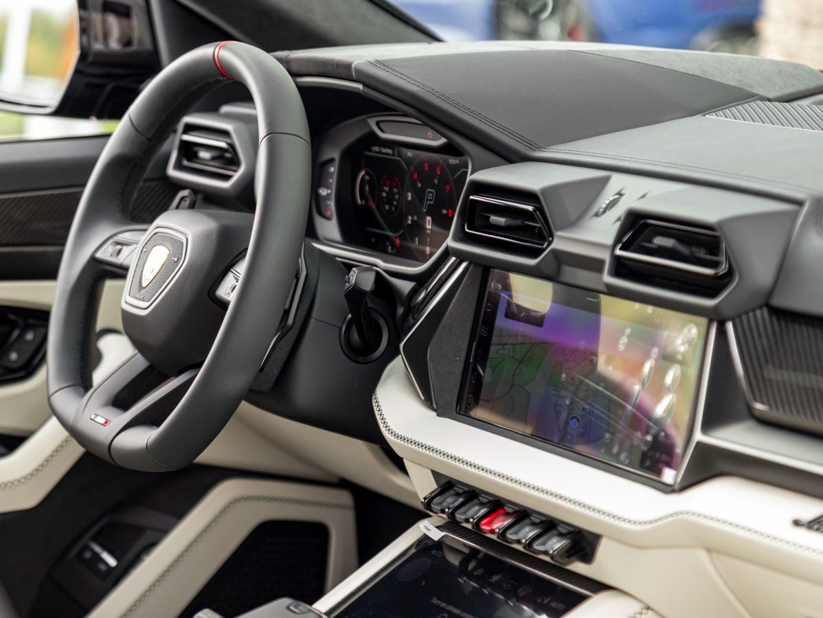 2025 Lamborghini Urus SE