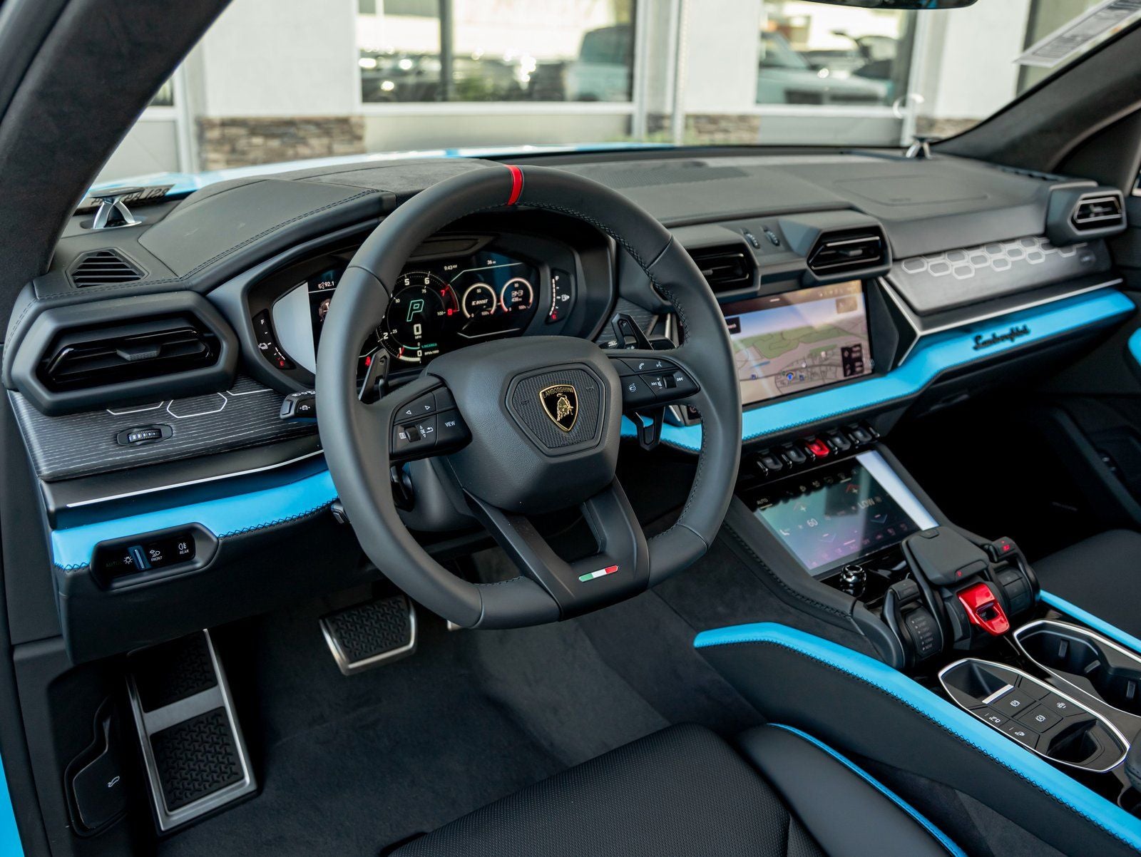 2025 Lamborghini Urus SE