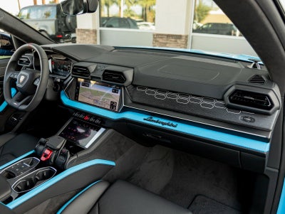 2025 Lamborghini Urus SE