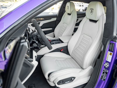 2026 Lamborghini Urus SE