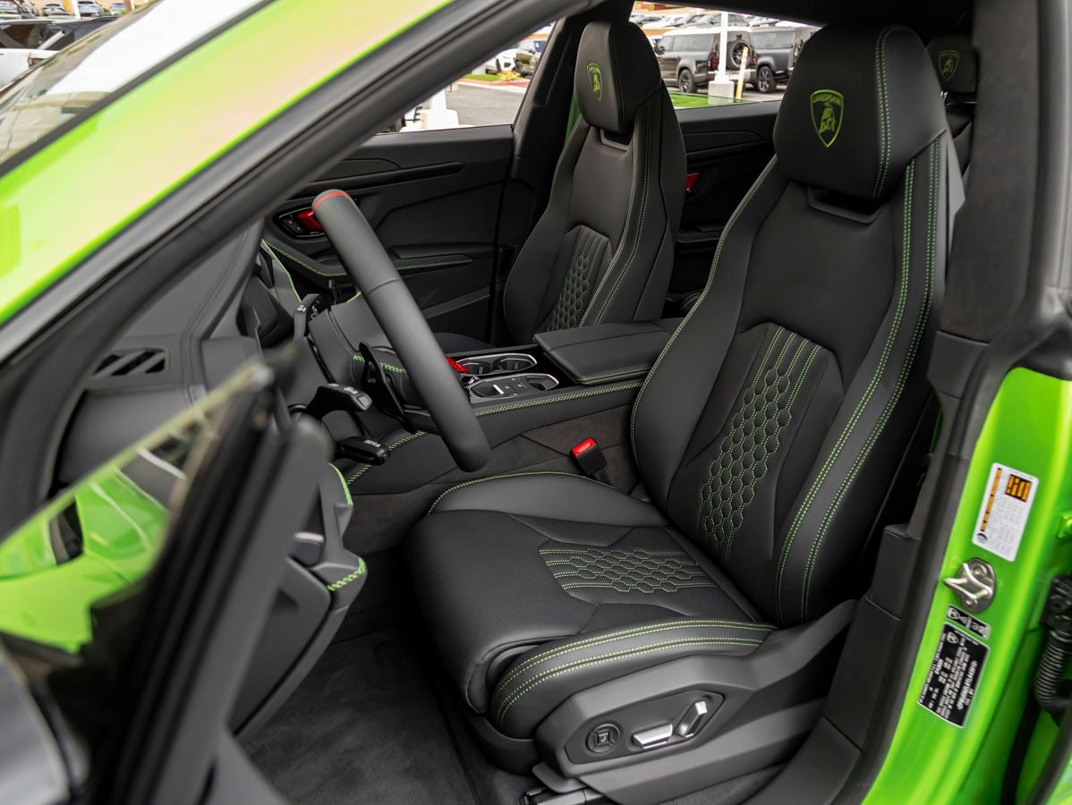 2026 Lamborghini Urus SE