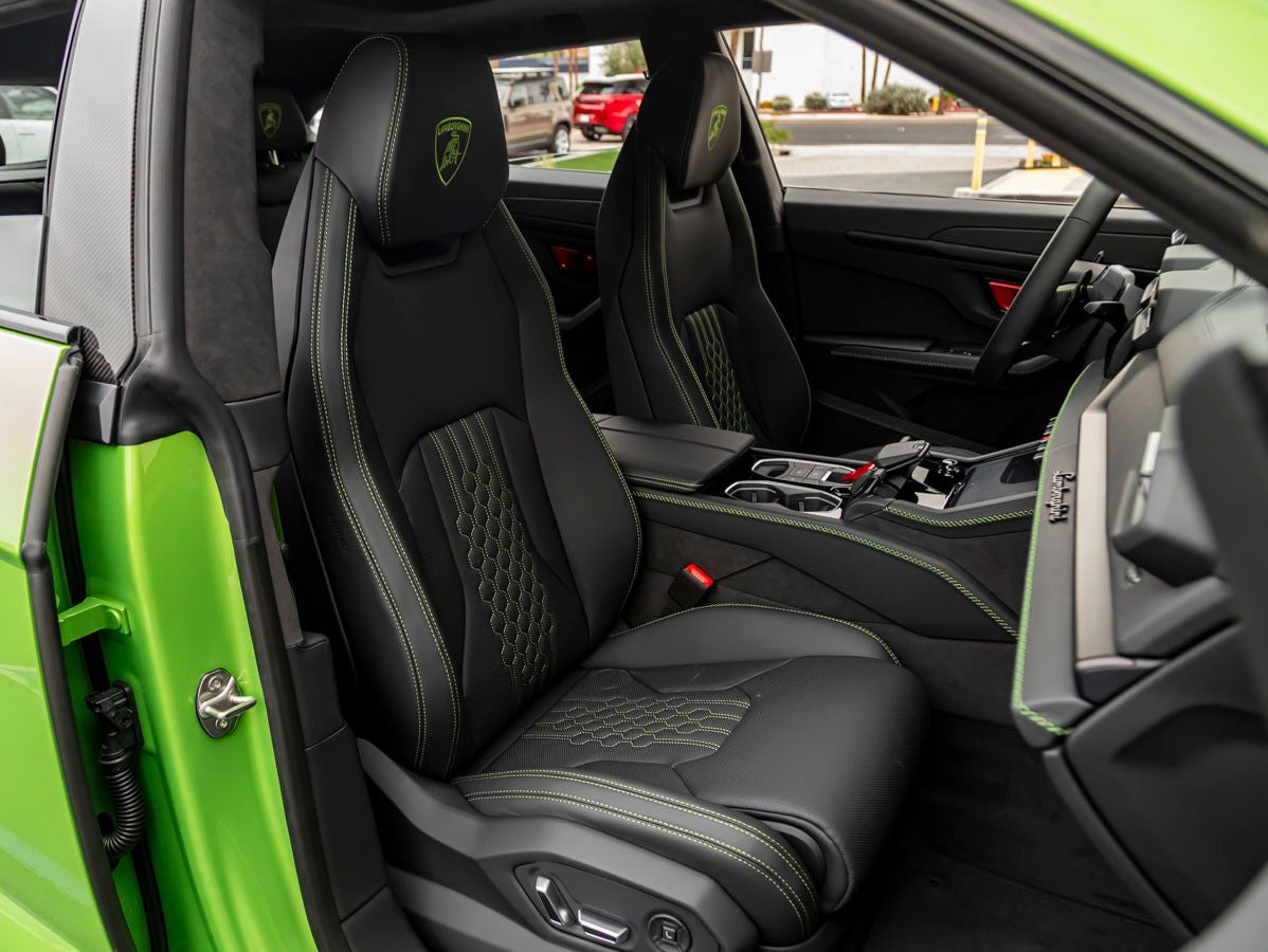 2026 Lamborghini Urus SE