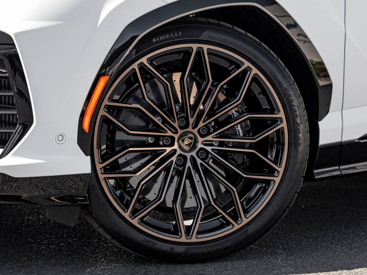 2026 Lamborghini Urus SE