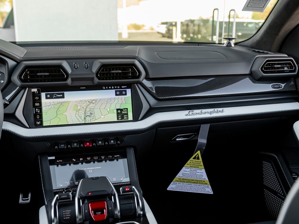 2026 Lamborghini Urus SE