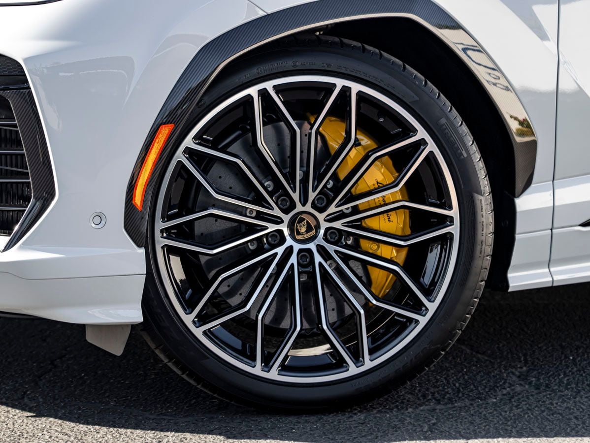 2026 Lamborghini Urus SE