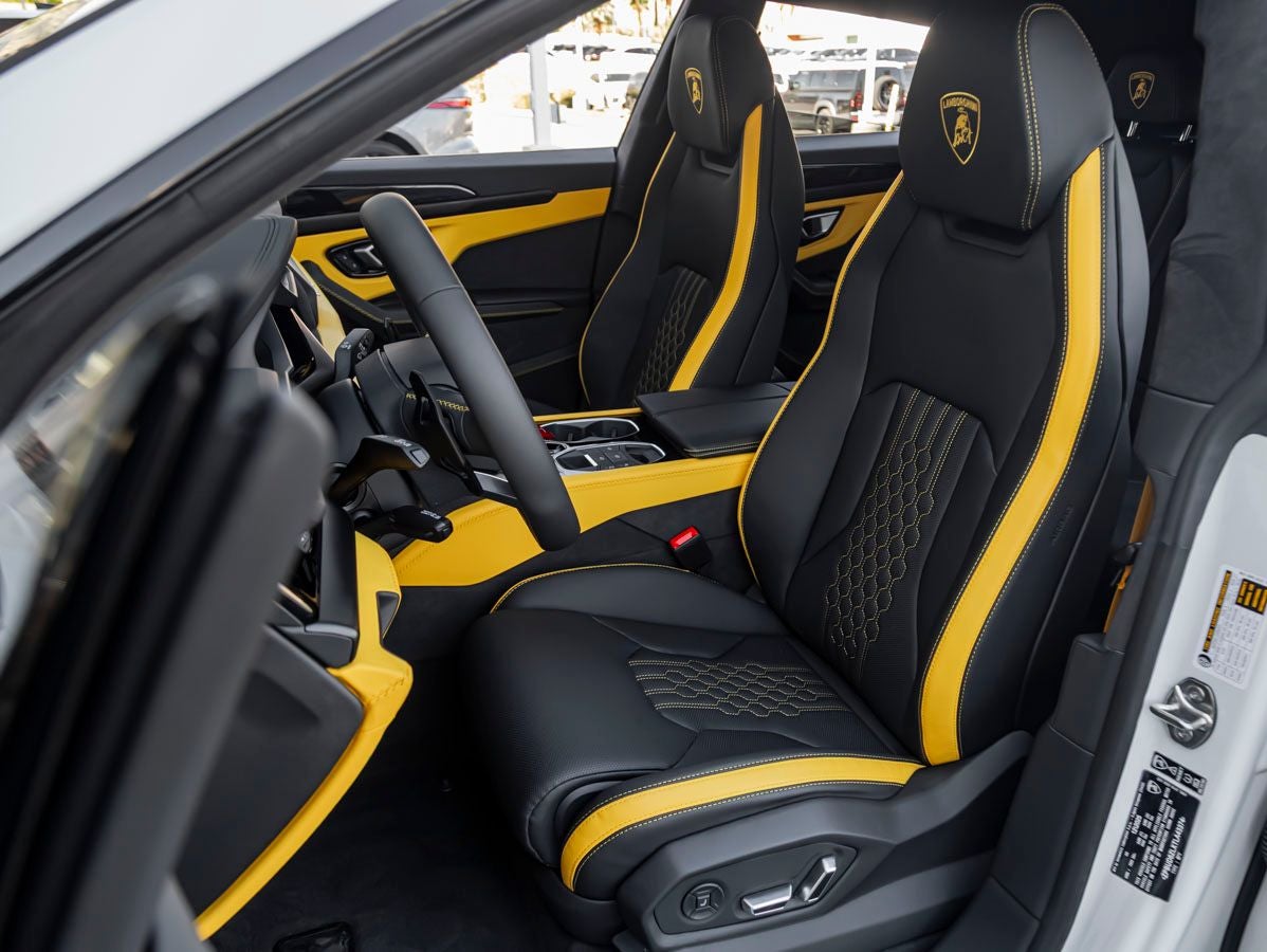 2026 Lamborghini Urus SE