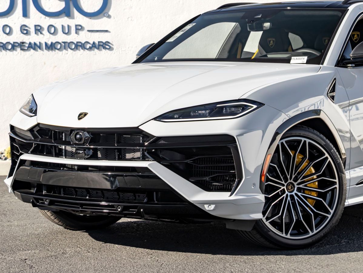 2026 Lamborghini Urus SE