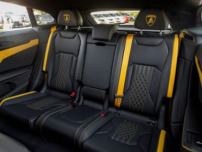 2026 Lamborghini Urus SE