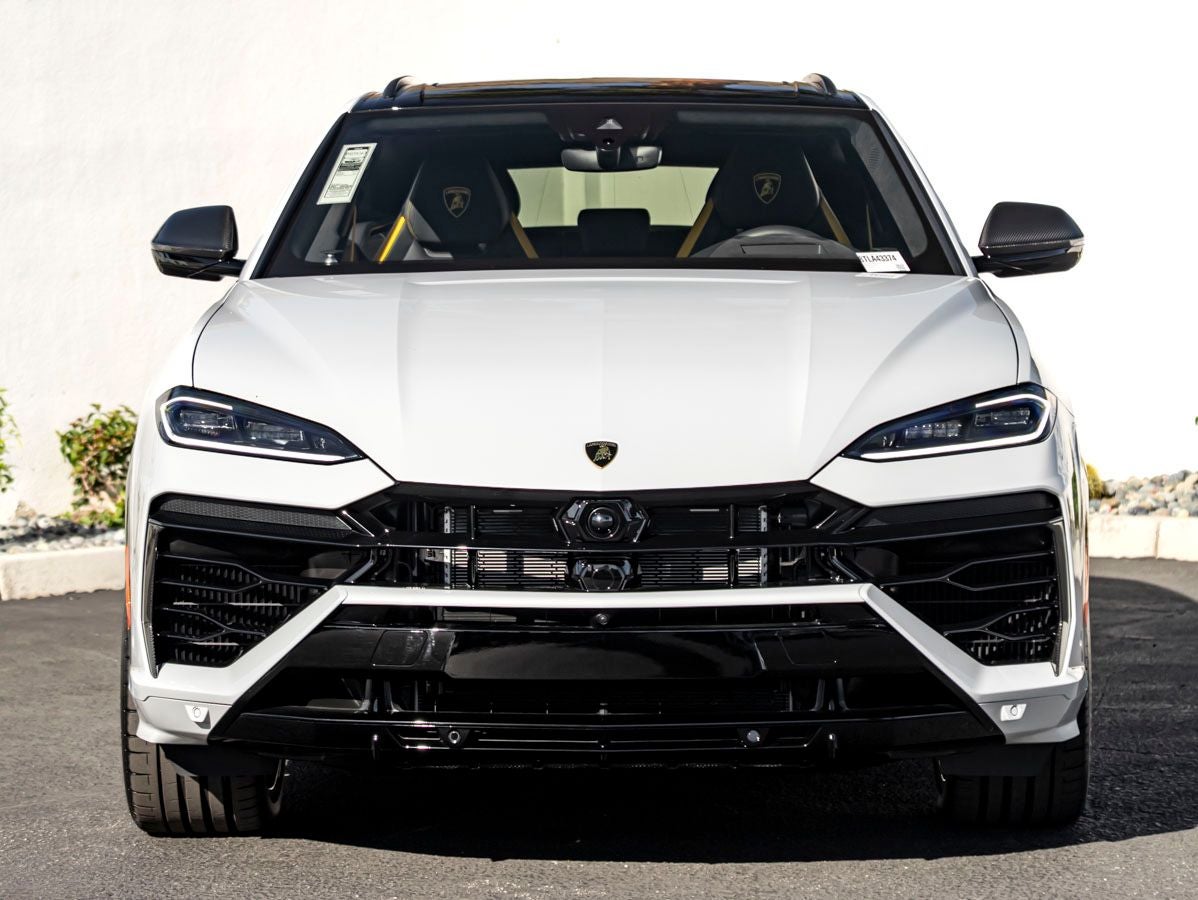 2026 Lamborghini Urus SE